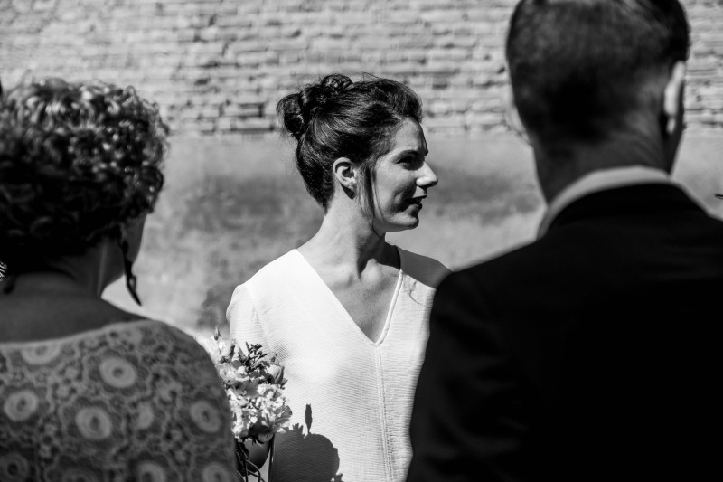 Un mariage sous le soleil de juin dans un magnifique jardin en Alsace